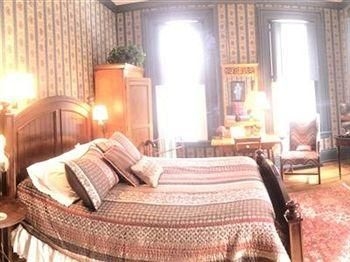 The Inn at the Green2