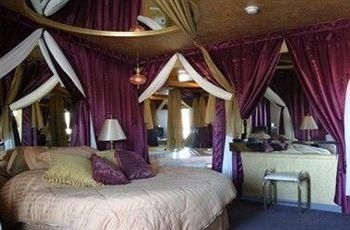 Boulder Inn And Suites2