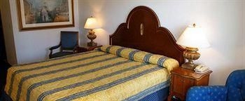 Boulder Inn And Suites4
