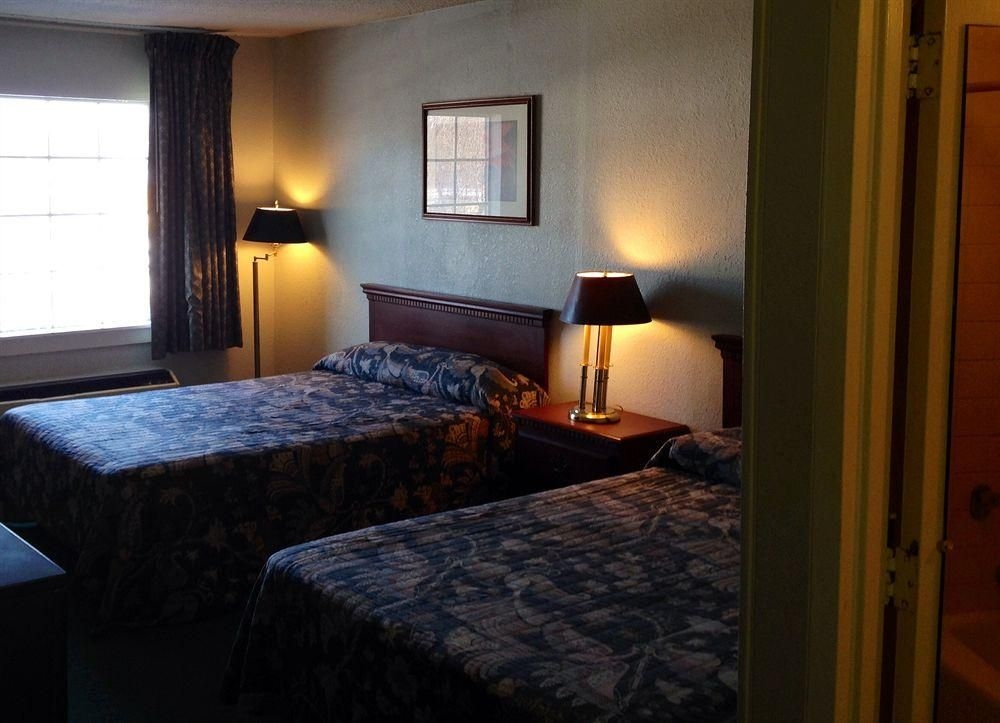 Country Hearth Inn & Suites Paducah1