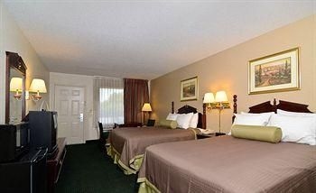 Travelers Inn and Suites Memphis3