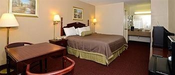Travelers Inn and Suites Memphis2