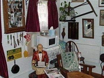 Victorian Lace Bed & Breakfast4