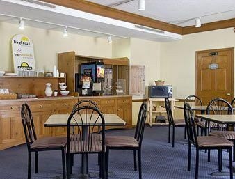 Days Inn Auburn3