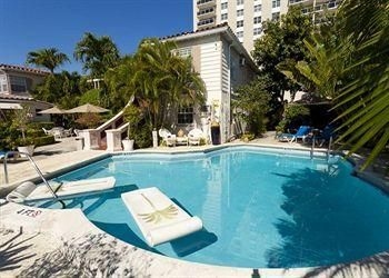 La Casa Hotel0