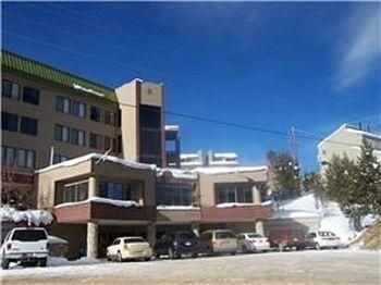 Snowblaze Condominiums1