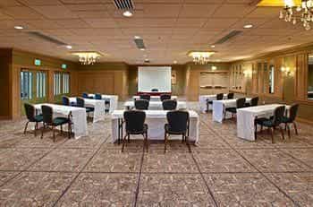 Clarion Hotel And Conference Center