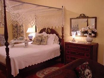 Magnolia Cottage Bed and Breakfast0
