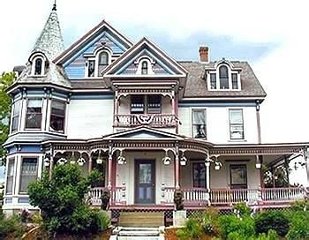 The Lion & the Rose B&B4