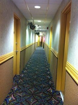 Linden Motor Inn2