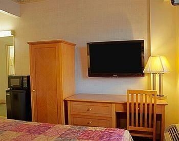 Linden Motor Inn3