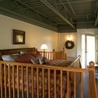 April Inn On Main4