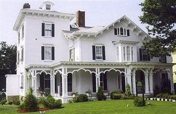 Bayberry Inn of Newport4