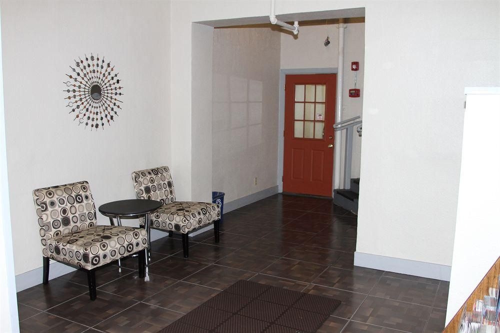 Gateway Inn0