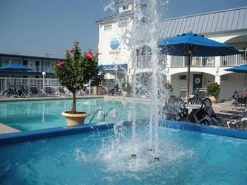 Islander Motel1