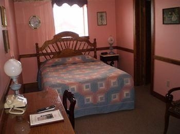 Hotel Millersburg0