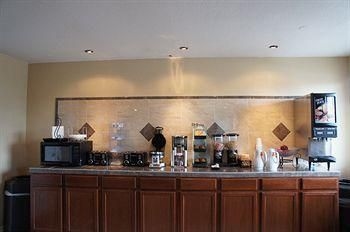 Cedars Inn Ellensburg4