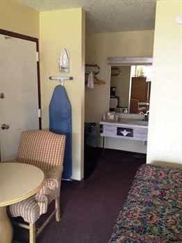 Ambassador Inn