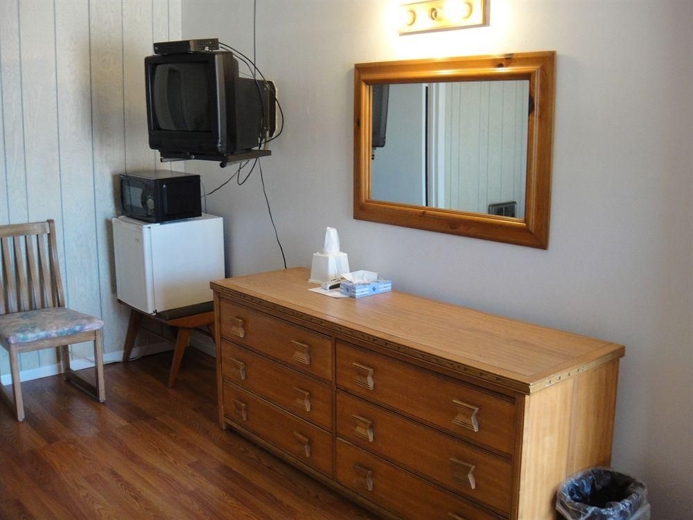 The Hills Motel1