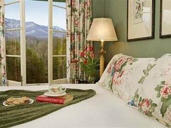 Buckhorn Inn1