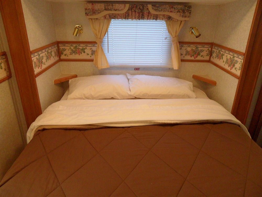 Pahrump RV Park & Lodging1