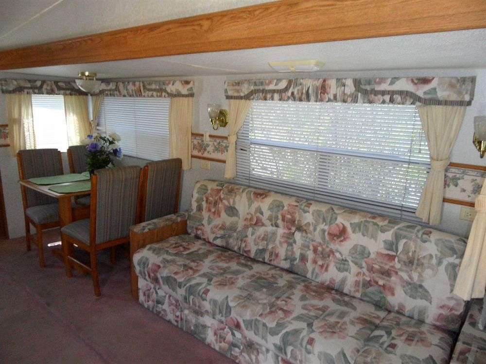 Pahrump RV Park & Lodging2
