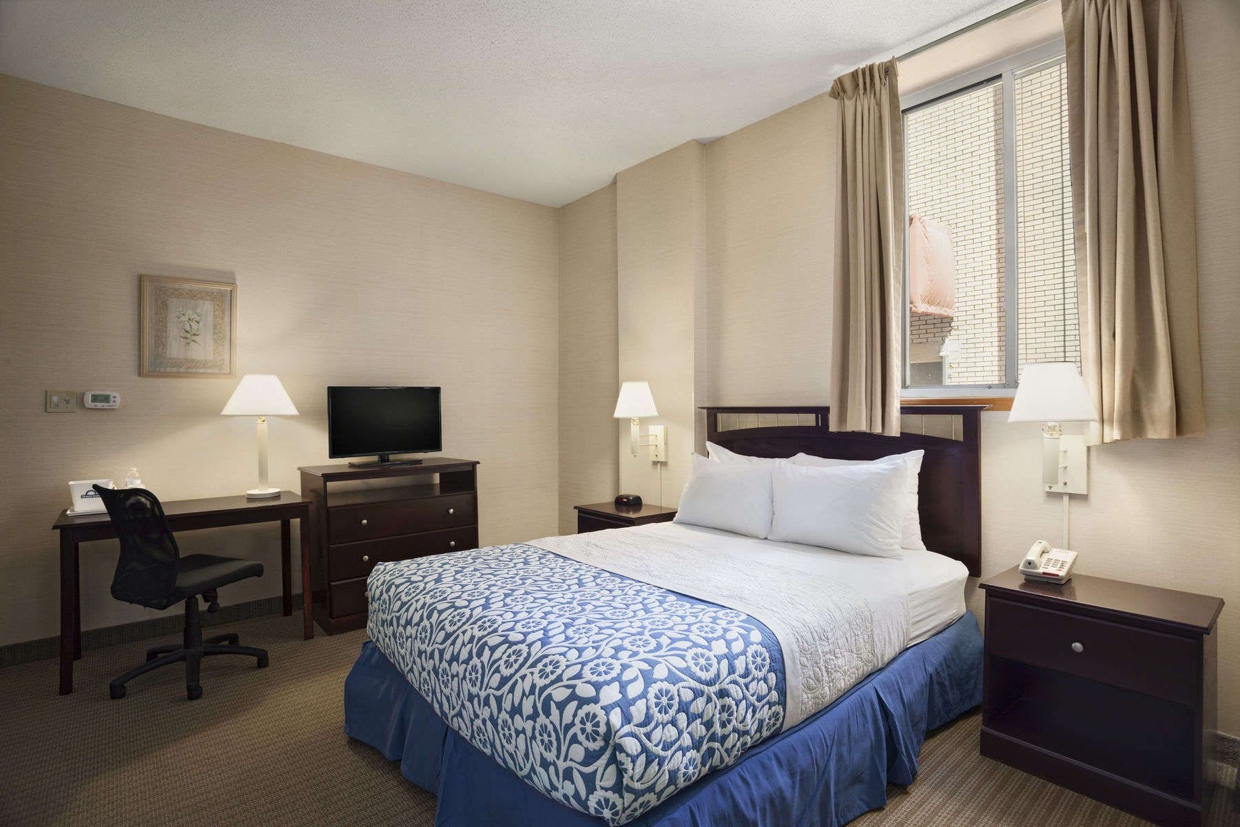 Days Inn Philadelphia Convention Center3