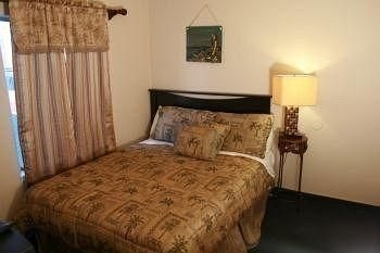 Ocean Breeze Inn1