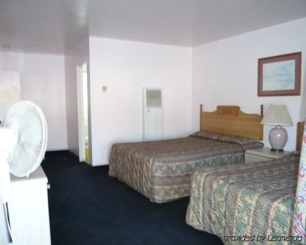 Homestead Motel4