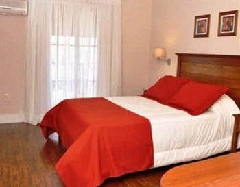 Hotel Ayres Colonia1