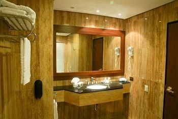 Eurobuilding Hotel Plaza Guayana4