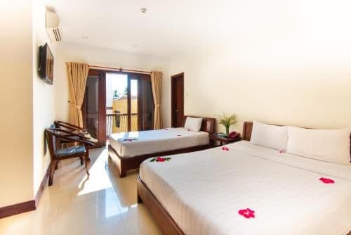 Triple Room