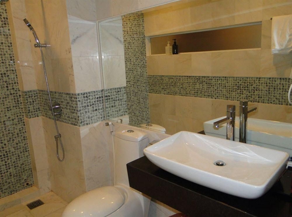 Palms Garden Saigon Apartment & Hotel2