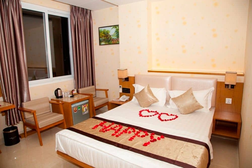 Happy Hotel 2 Happy Hotel 2