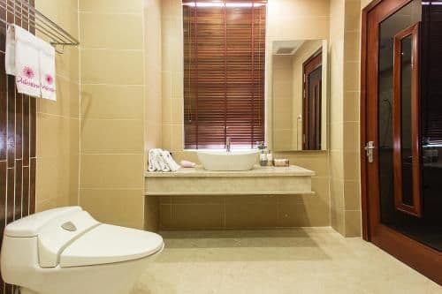 Twin Room with Bath