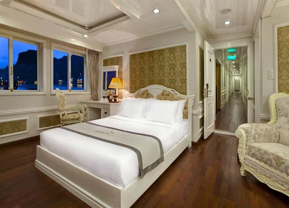 Signature Halong Cruise