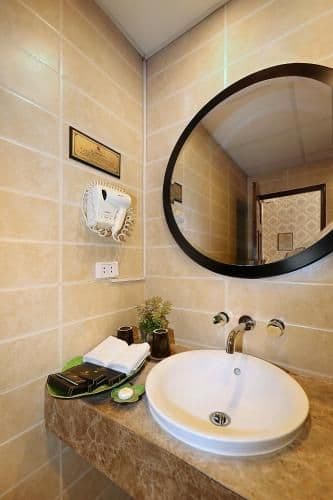 Deluxe Double or Twin Room with Balcony