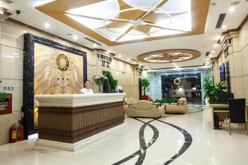 เดอะ เพิร์ล โฮเทล (The Pearl Hotel)0