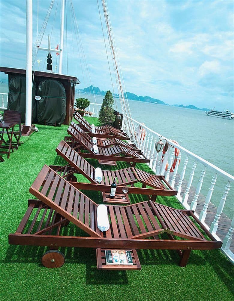 Gray Line Halong Cruise Gray Line Halong Cruise