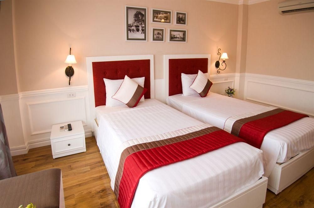 Calypso Suites Hotel0