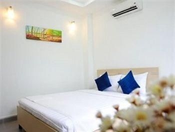 Blue Sky Hotel2
