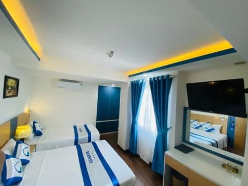 Superior Triple Room with City View