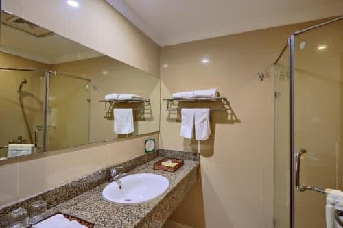 Deluxe Family Room