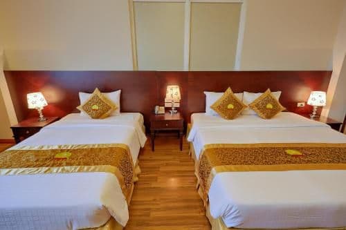 Deluxe Family Room
