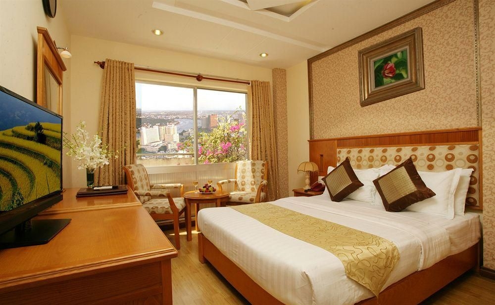 โรงแรมเชอร์รี่ (Cherry Hotel)3