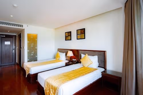 Superior Twin Room with City View