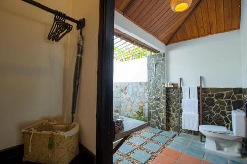 Bungalow with Sea View