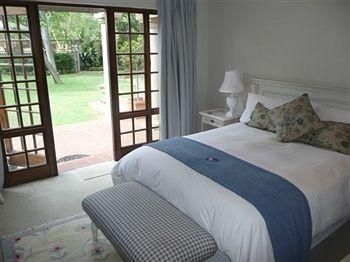 MacGregors Guest House3