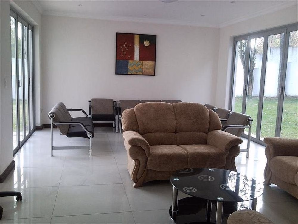 Silver Oak Accommodation2