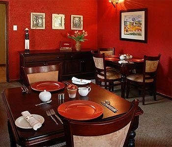 Lourie Lodge1
